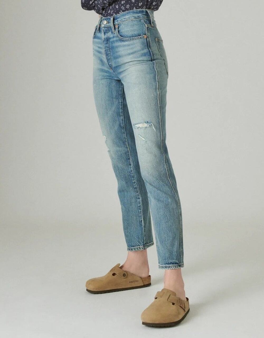 Jean Lucky Brand  Size 4/27 Drew High Rise Mom Light Wash DistressedAcid Wash